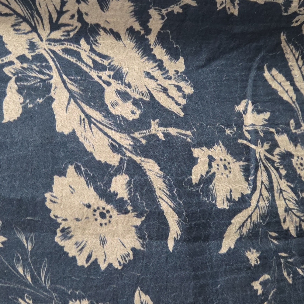 Baltic Born | Large | Slate + White Floral Maxi Dress - Picture 4 of 5